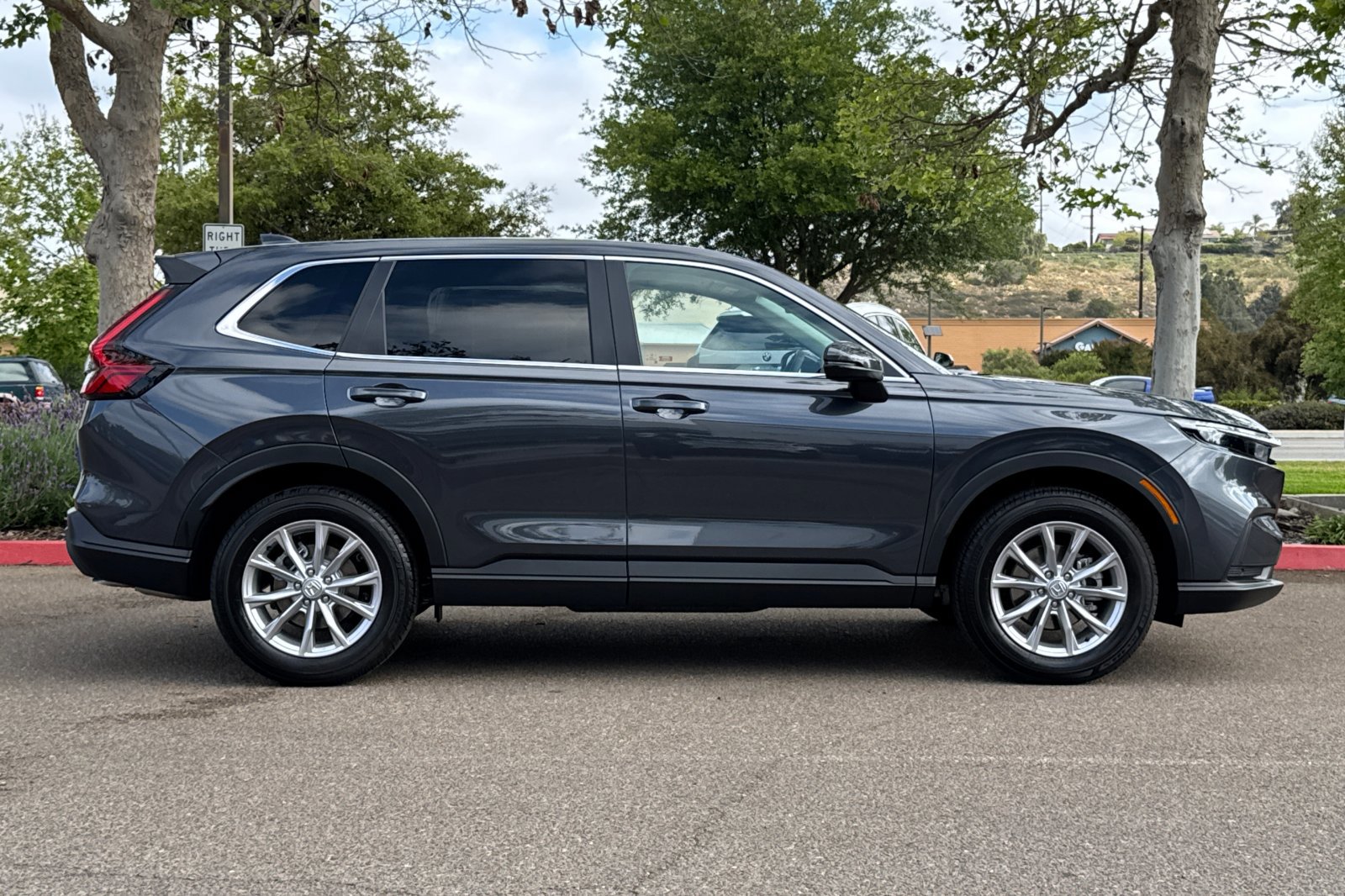 2025 Honda CR-V EX-L photo 2