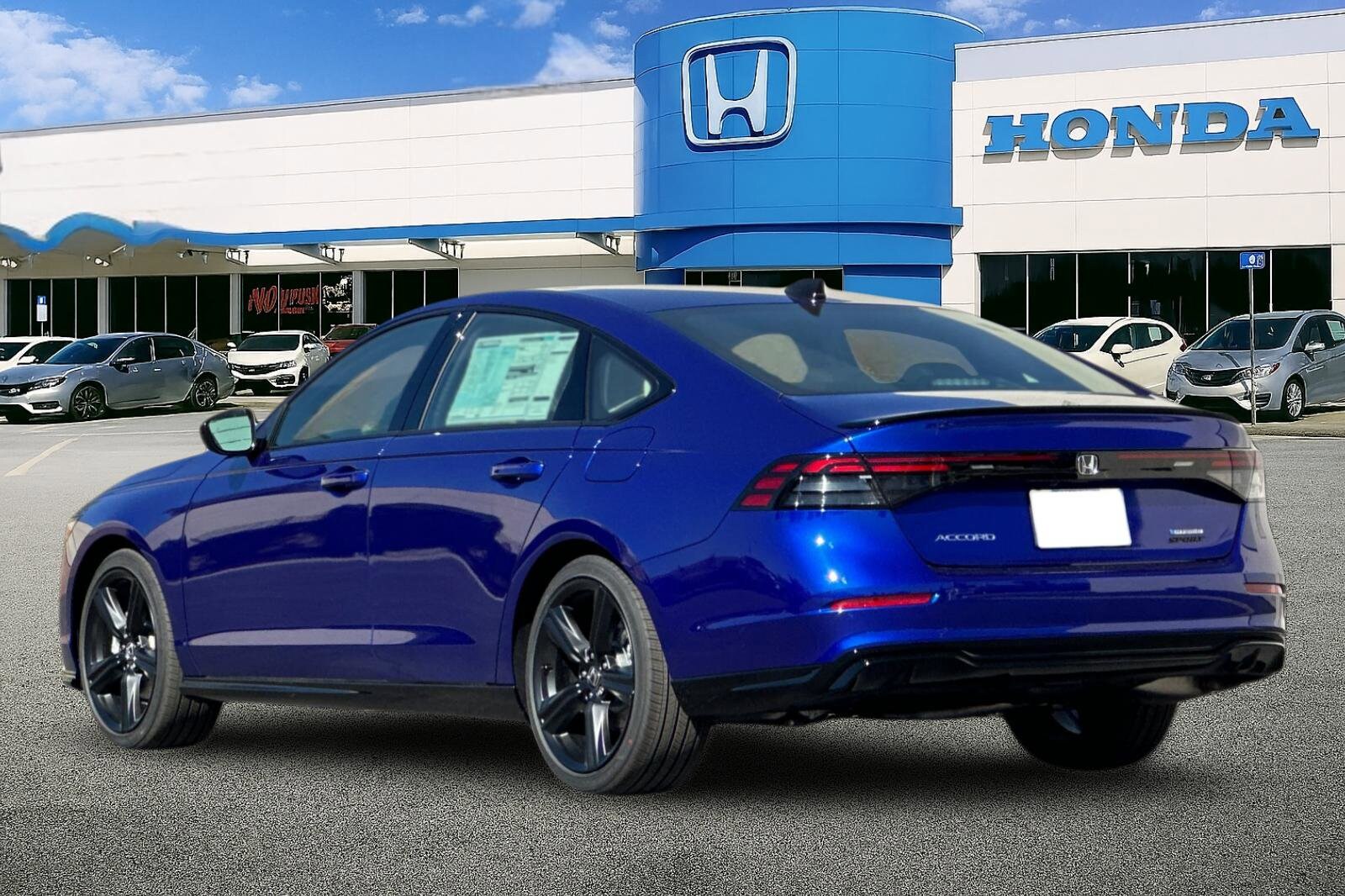 2025 Honda Accord Hybrid Sport-L photo 3