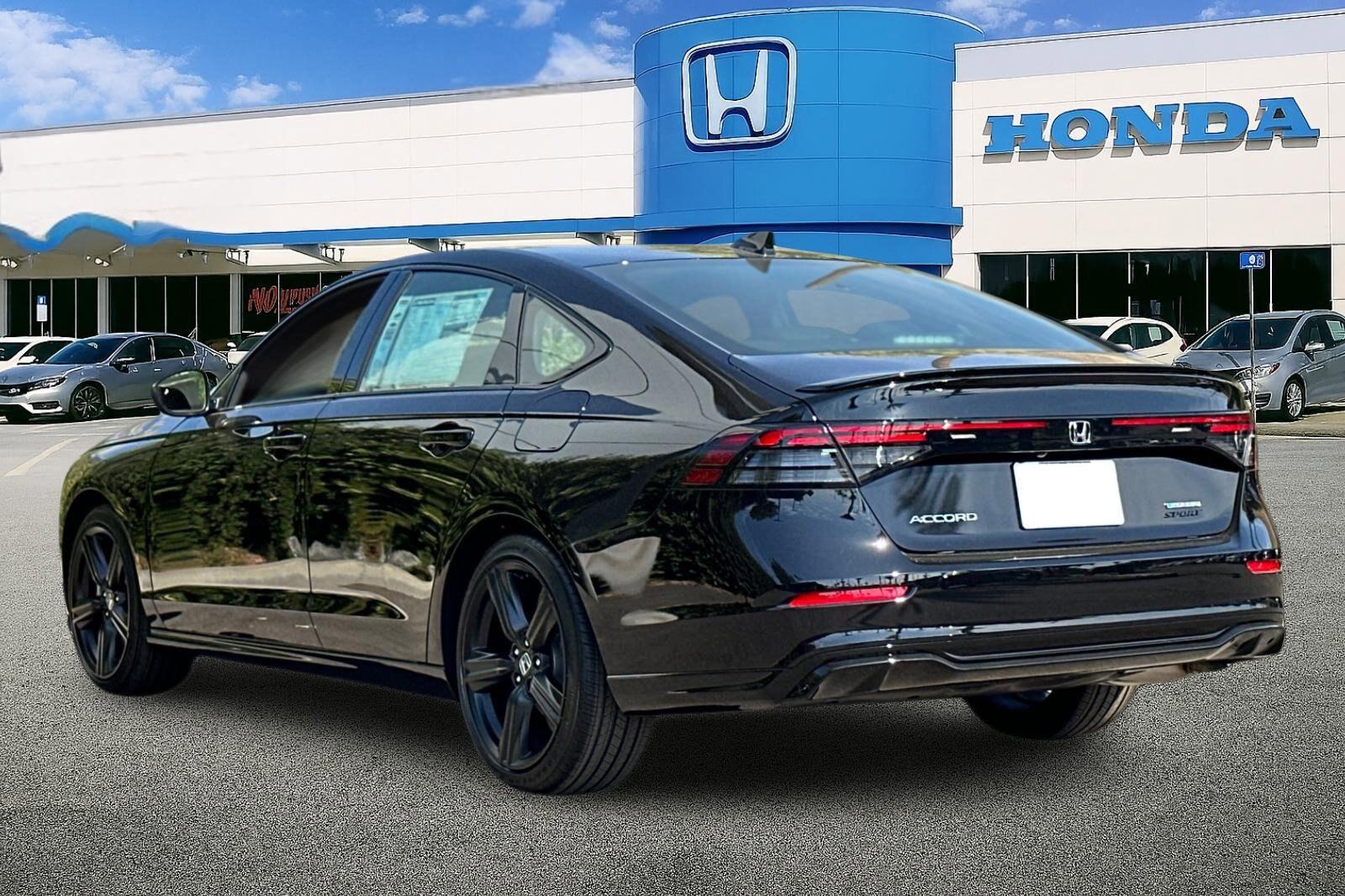 2025 Honda Accord Hybrid Sport-L photo 3