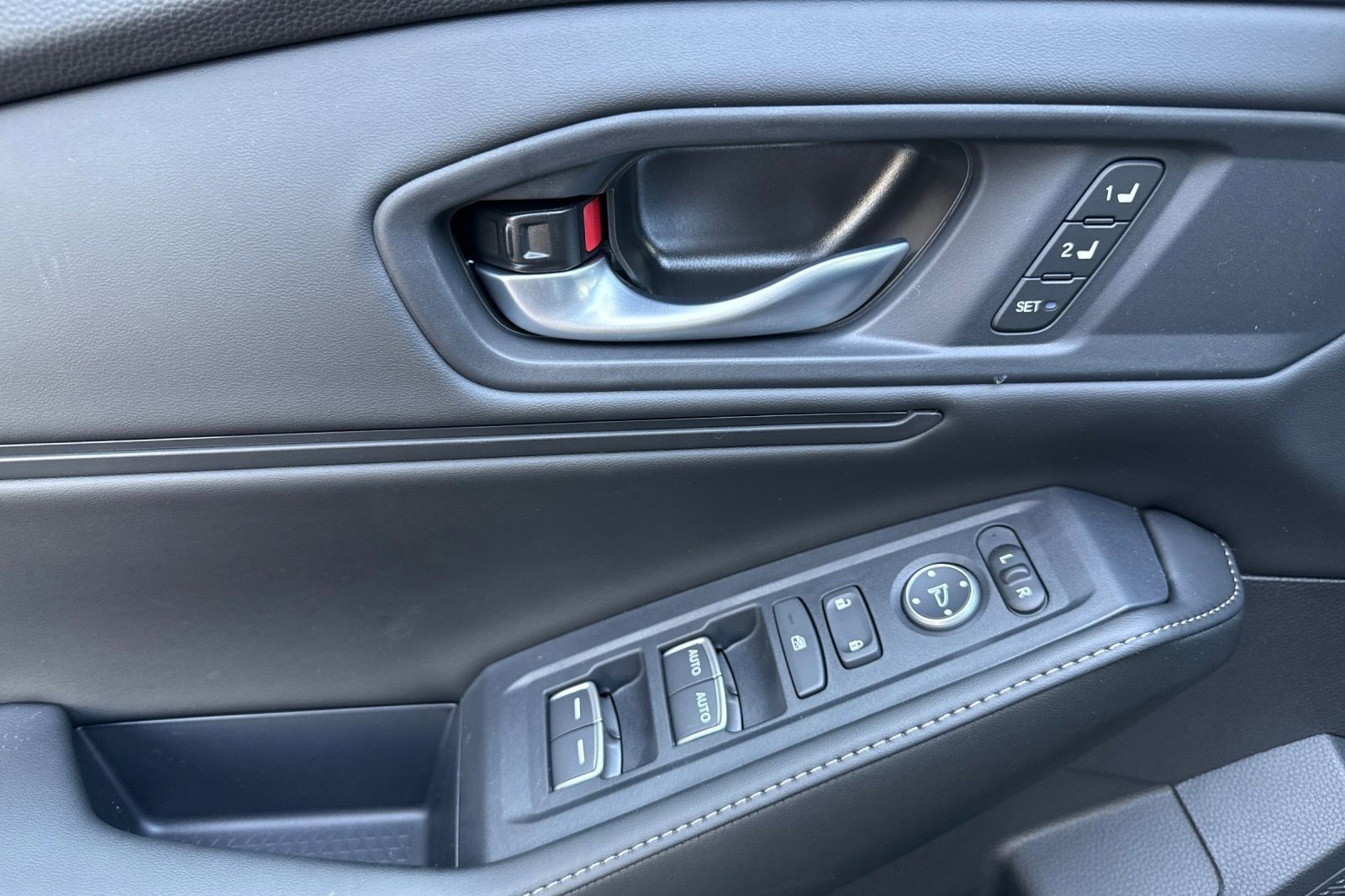 2026 Honda Accord Hybrid Sport-L - Photo 28