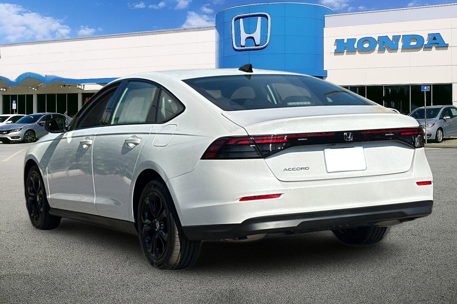 2025 Honda Accord SE photo 3