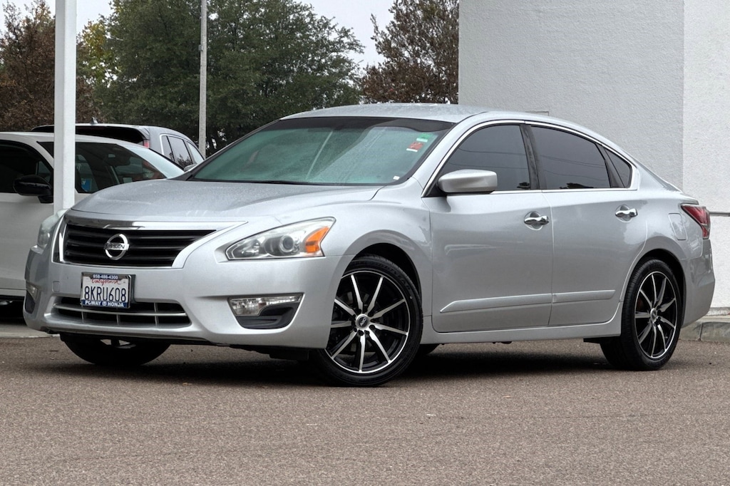 Used 2014 Nissan Altima 2.5 S Sedan
