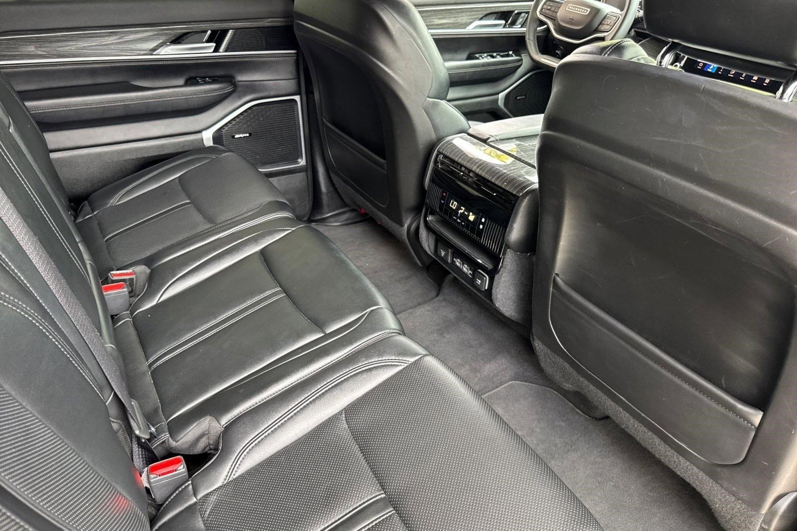 2022 Jeep Wagoneer Series II - Photo 31