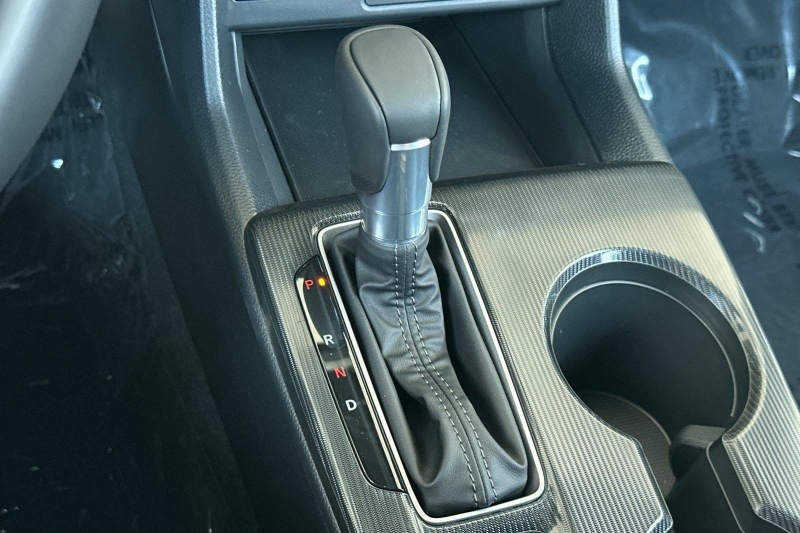 2026 Honda Civic Hatchback Sport - Photo 17