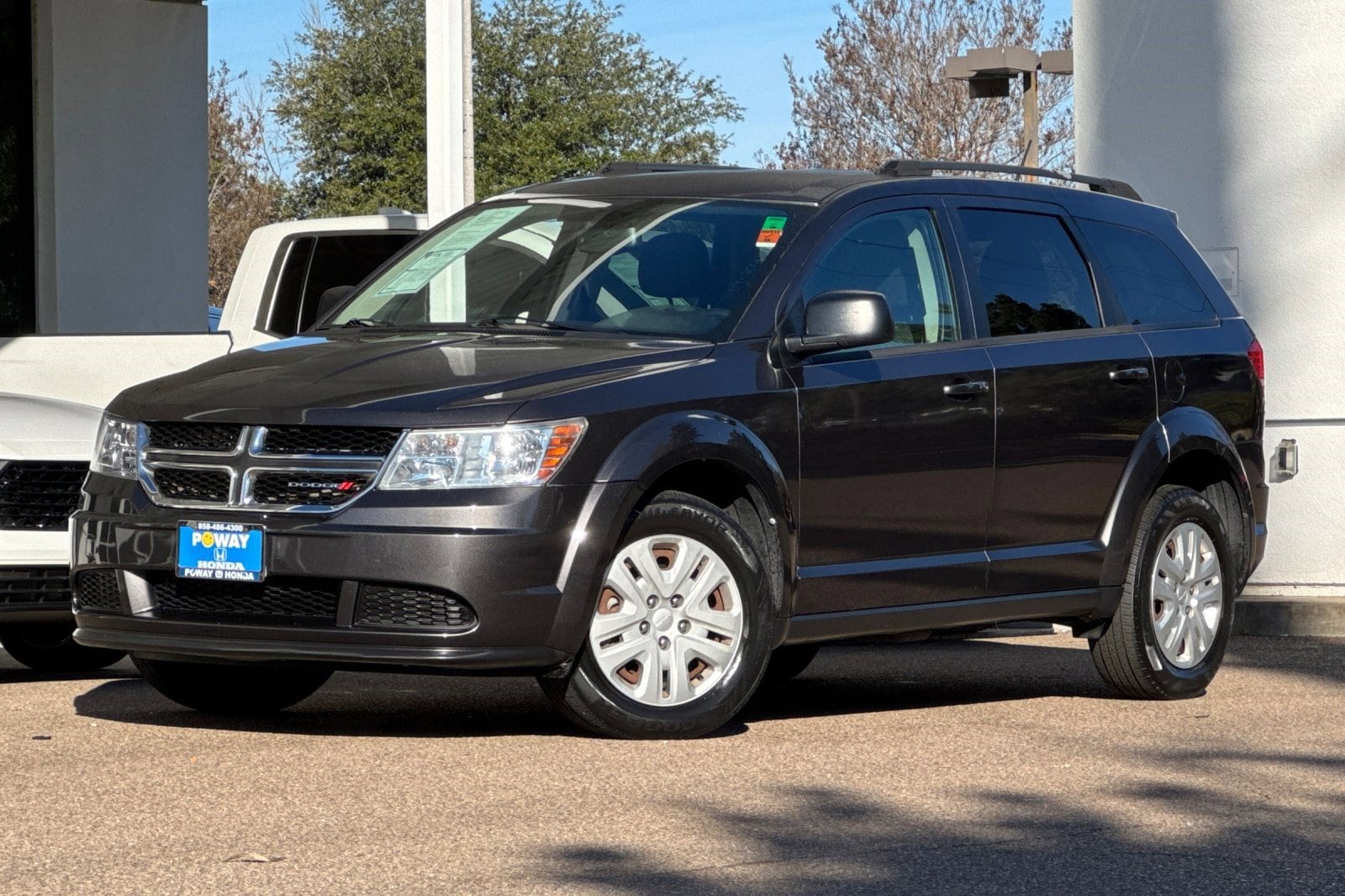Used 2016 Dodge Journey SE with VIN 3C4PDCABXGT208047 for sale in Poway, CA