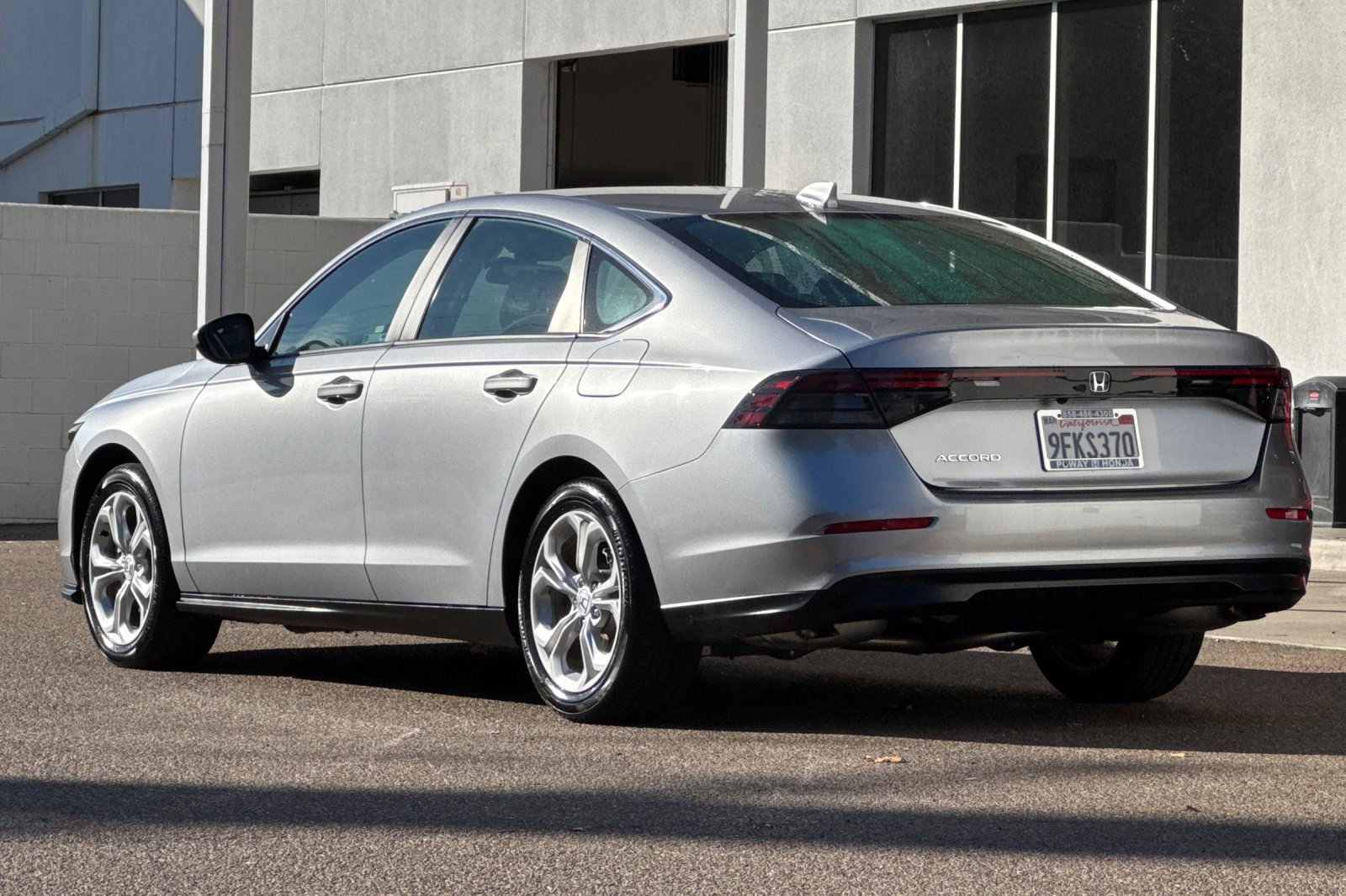 2023 Honda Accord LX photo 3