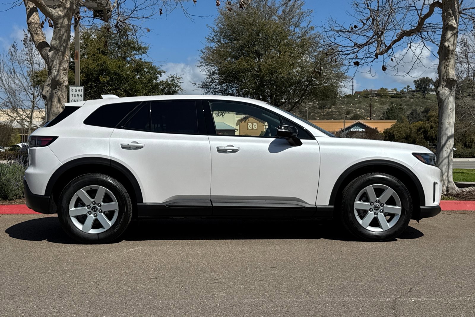 2025 Honda Prologue EX photo 3