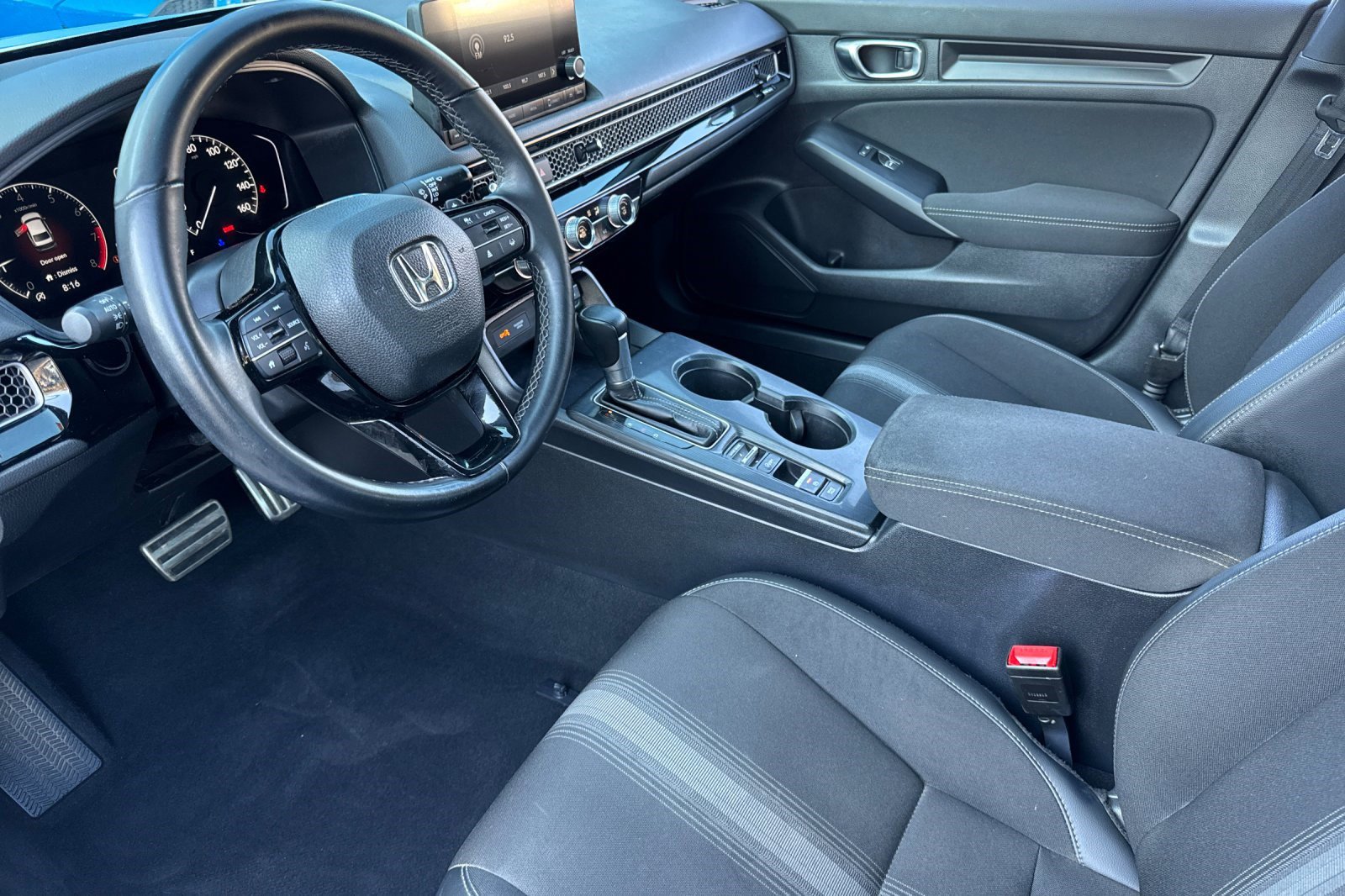 2022 Honda Civic Sport photo 4