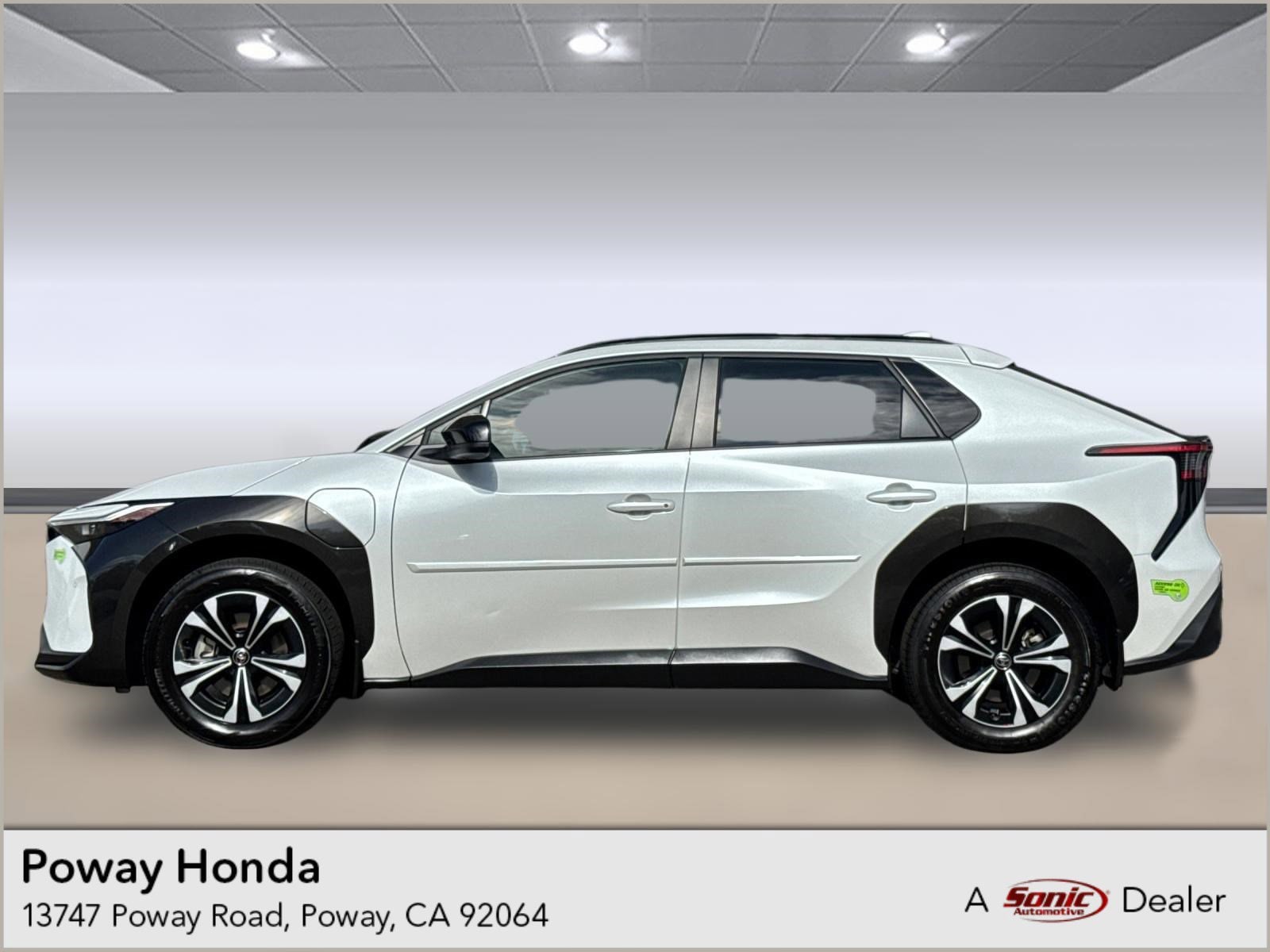 2023 Toyota bZ4X XLE FWD's photo