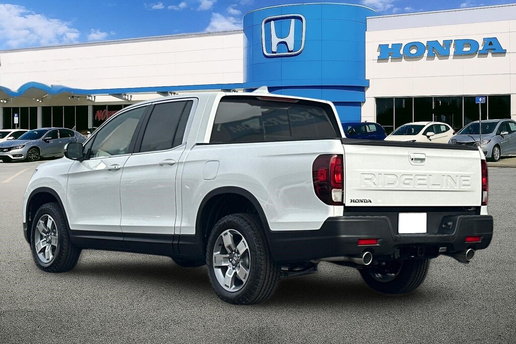 New 2026 Honda Ridgeline RTL Truck Crew Cab