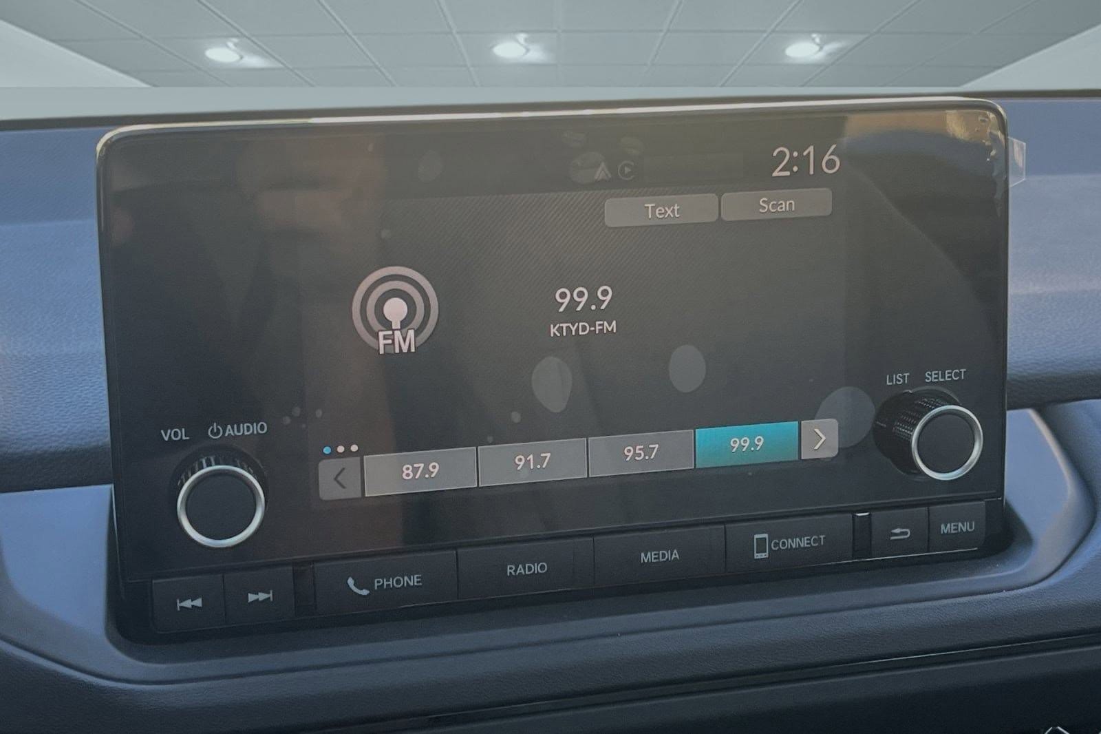 2025 Honda Accord SE - Photo 23