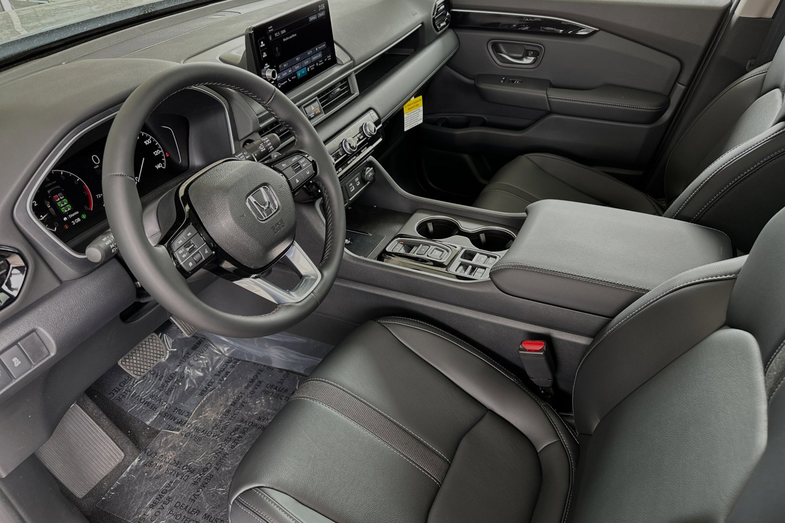 2025 Honda Pilot Touring photo 4