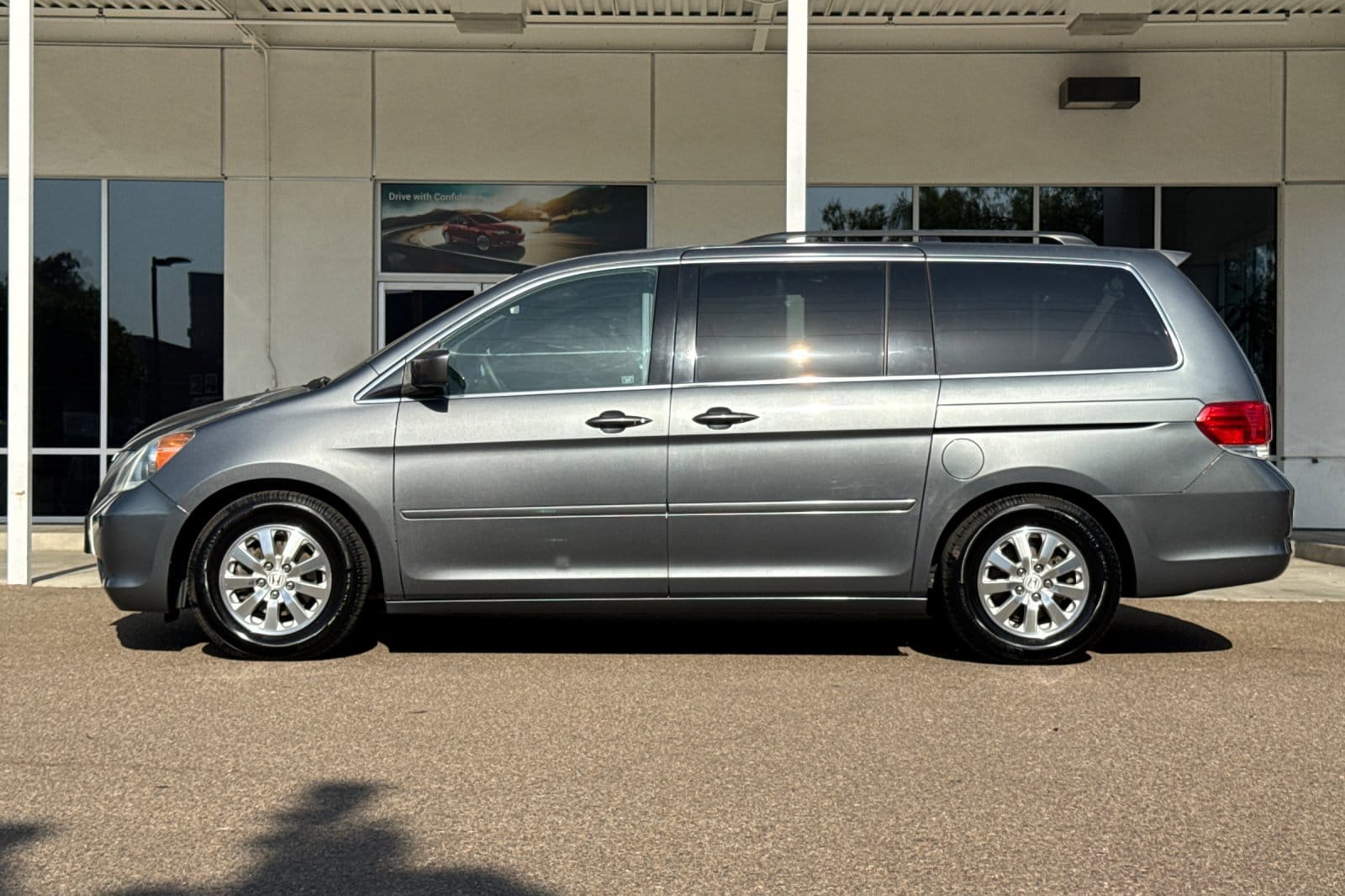 2010 Honda Odyssey EX-L w/DVD Rear Entertainment System's photo