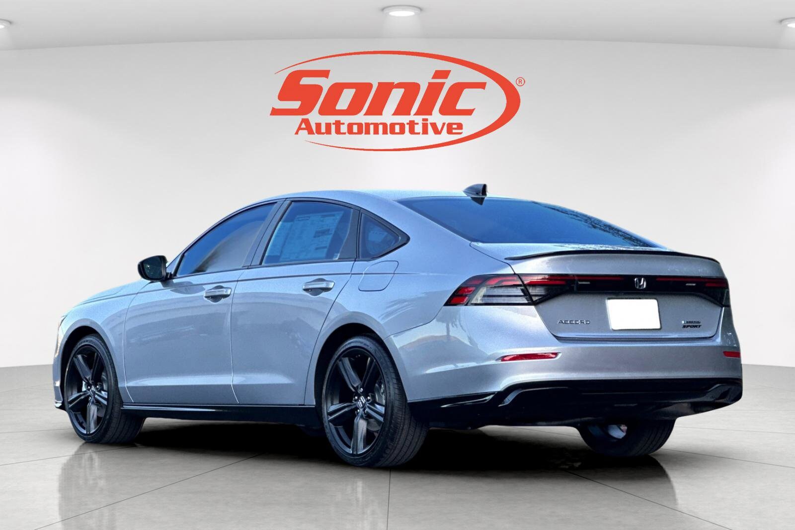 2025 Honda Accord Hybrid Sport-L photo 3