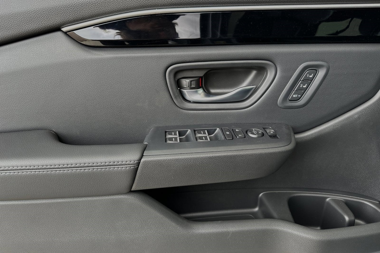 2025 Honda Pilot Touring - Photo 13