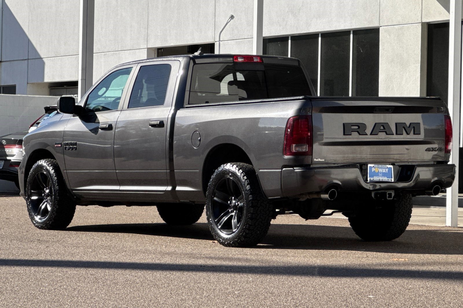 2018 Ram 1500 Sport photo 3