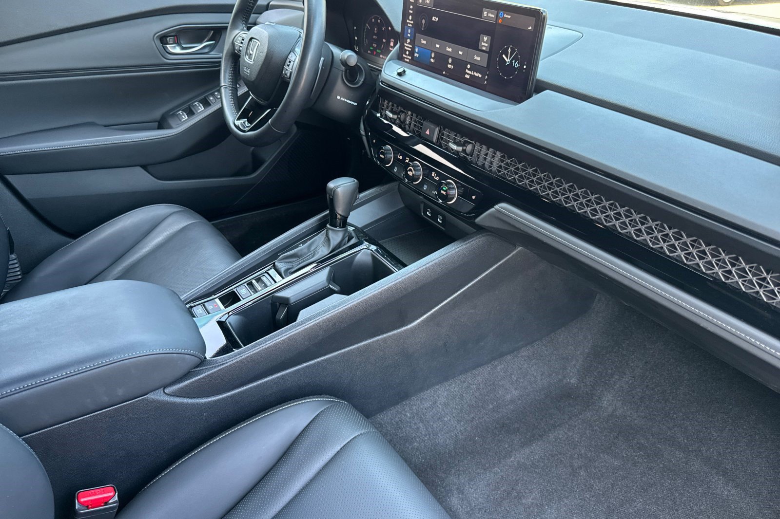 2023 Honda Accord Hybrid Sport-L - Photo 32