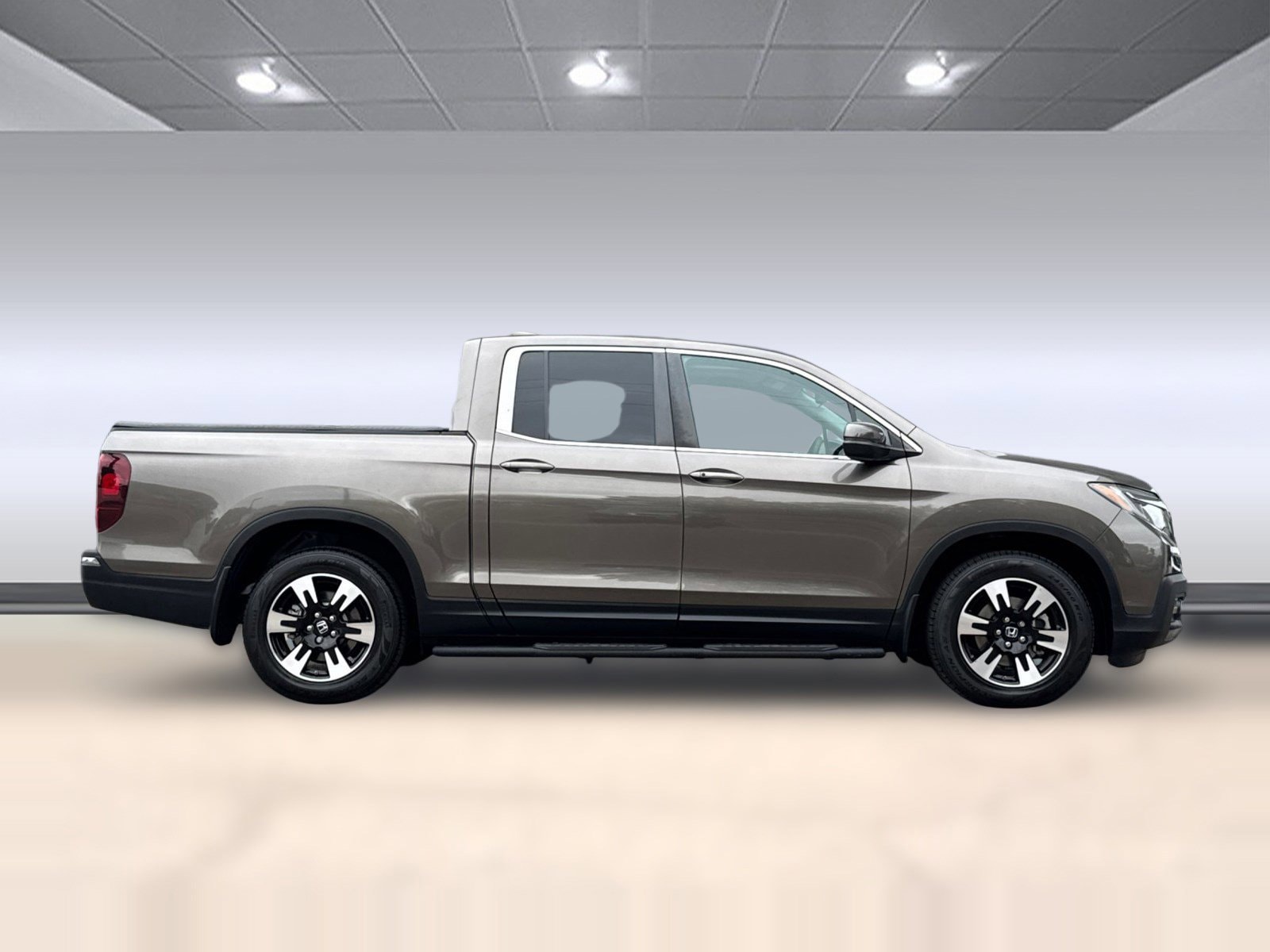 2020 Honda Ridgeline RTL photo 6