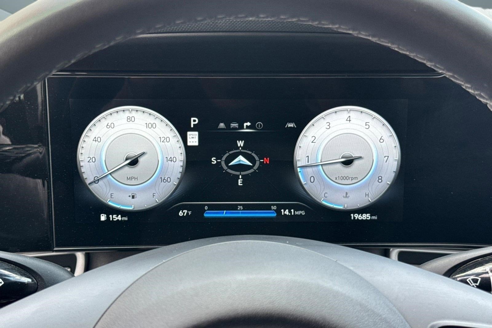 2025 Hyundai Elantra Limited - Photo 21