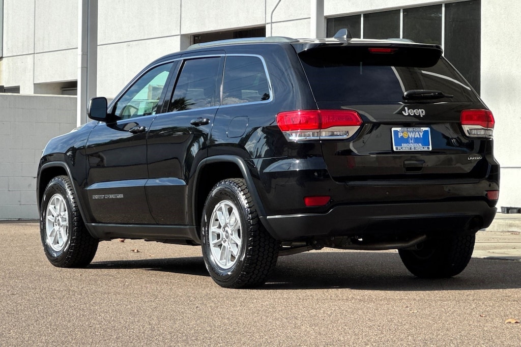 Used 2019 Jeep Grand Cherokee Laredo SUV