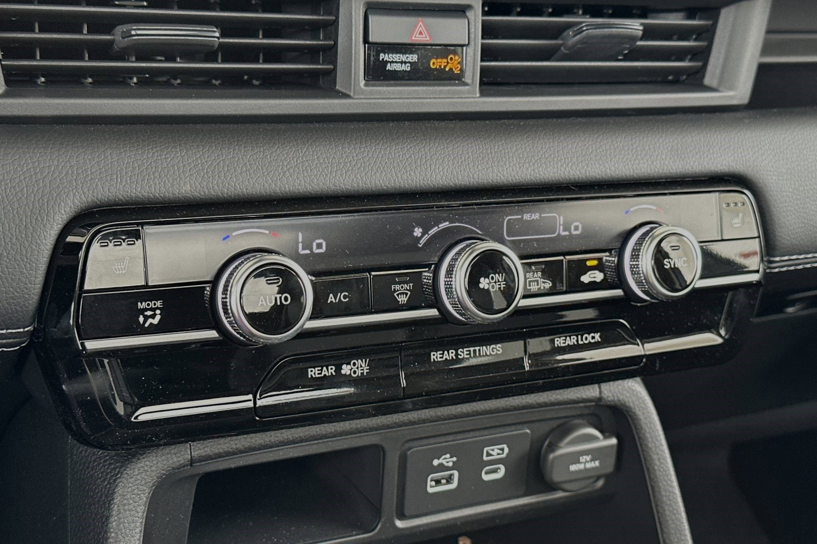2025 Honda Pilot Touring - Photo 18
