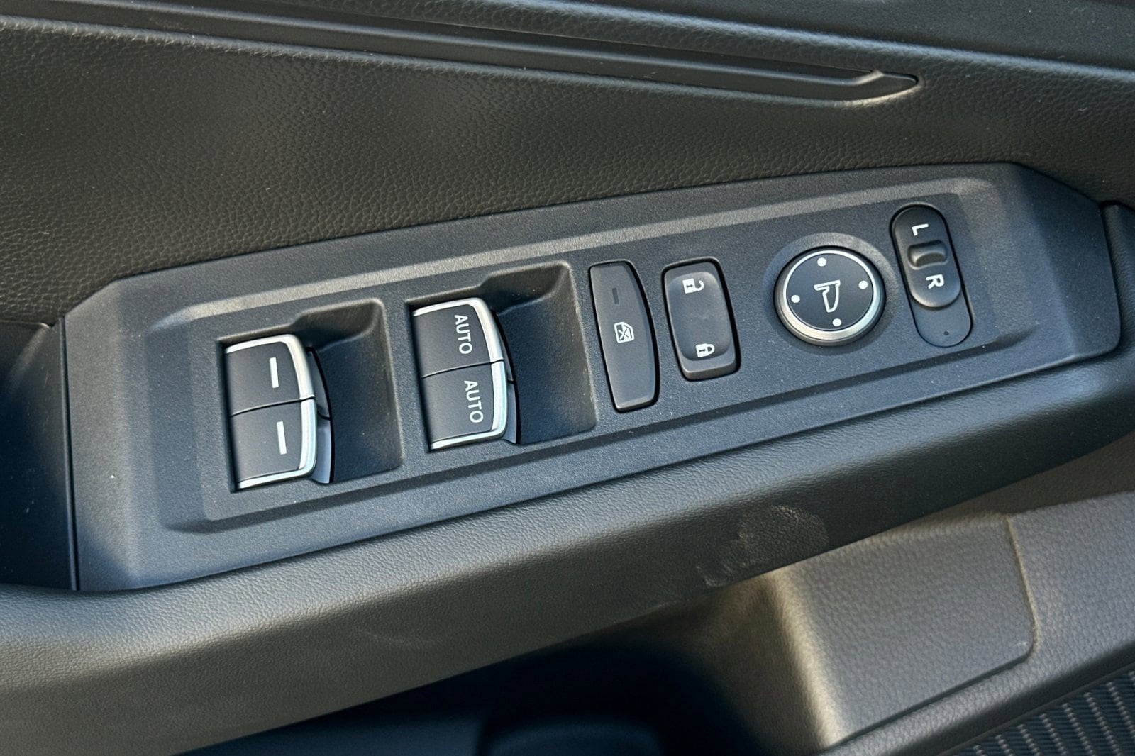 2026 Honda Accord LX - Photo 13