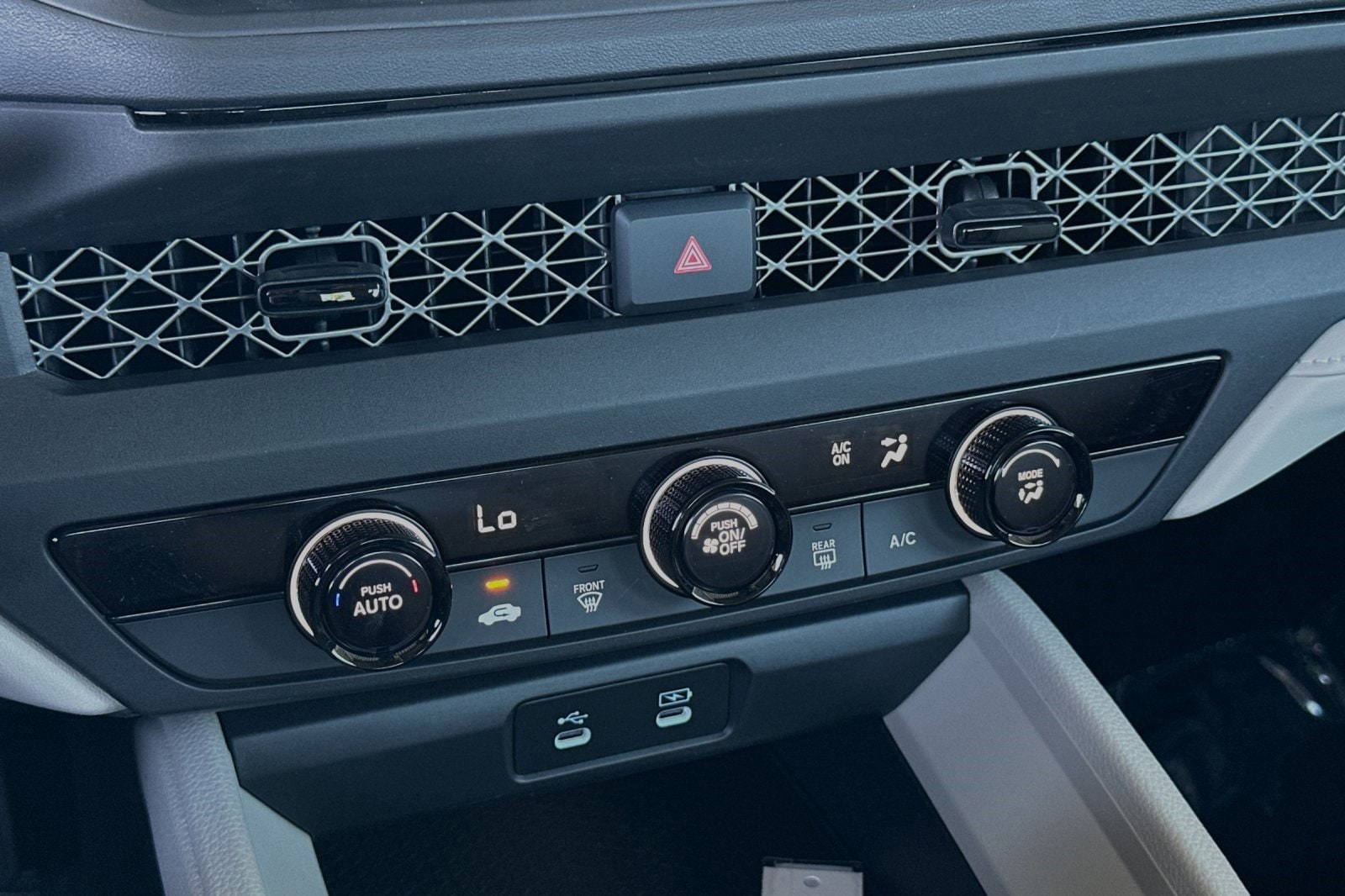 2025 Honda Accord LX - Photo 18