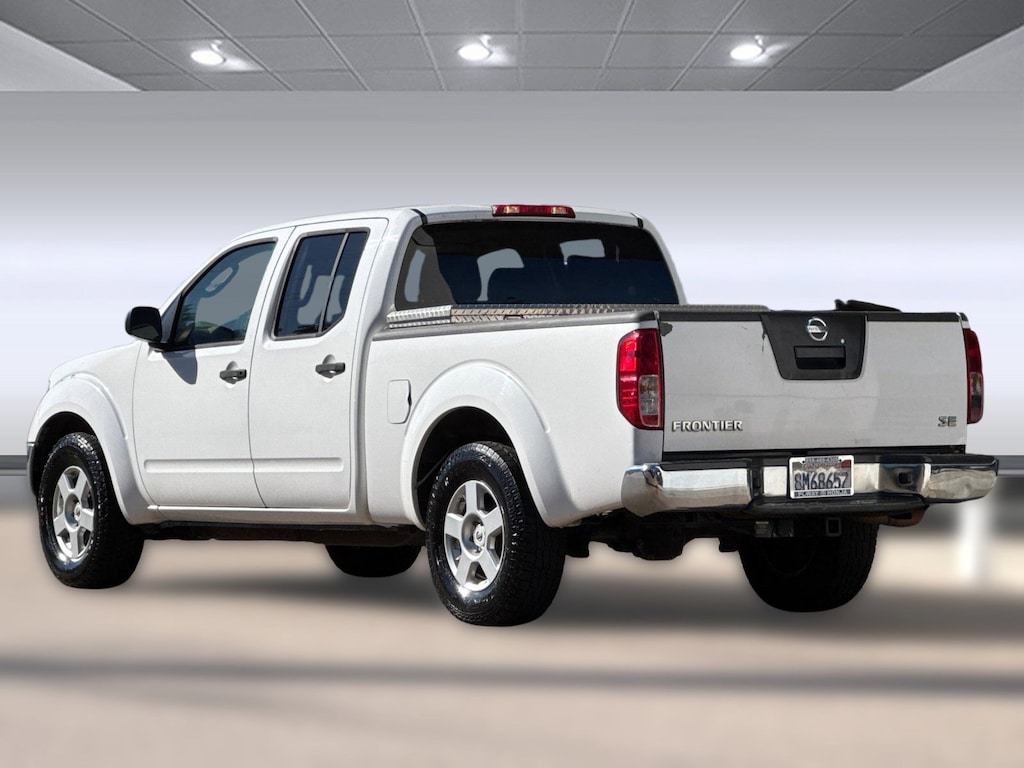 Used 2007 Nissan Frontier SE Truck Crew Cab