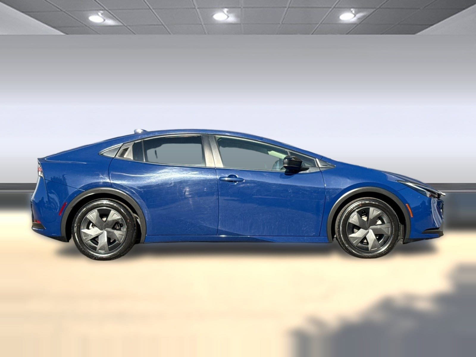 2023 Toyota Prius LE photo 6