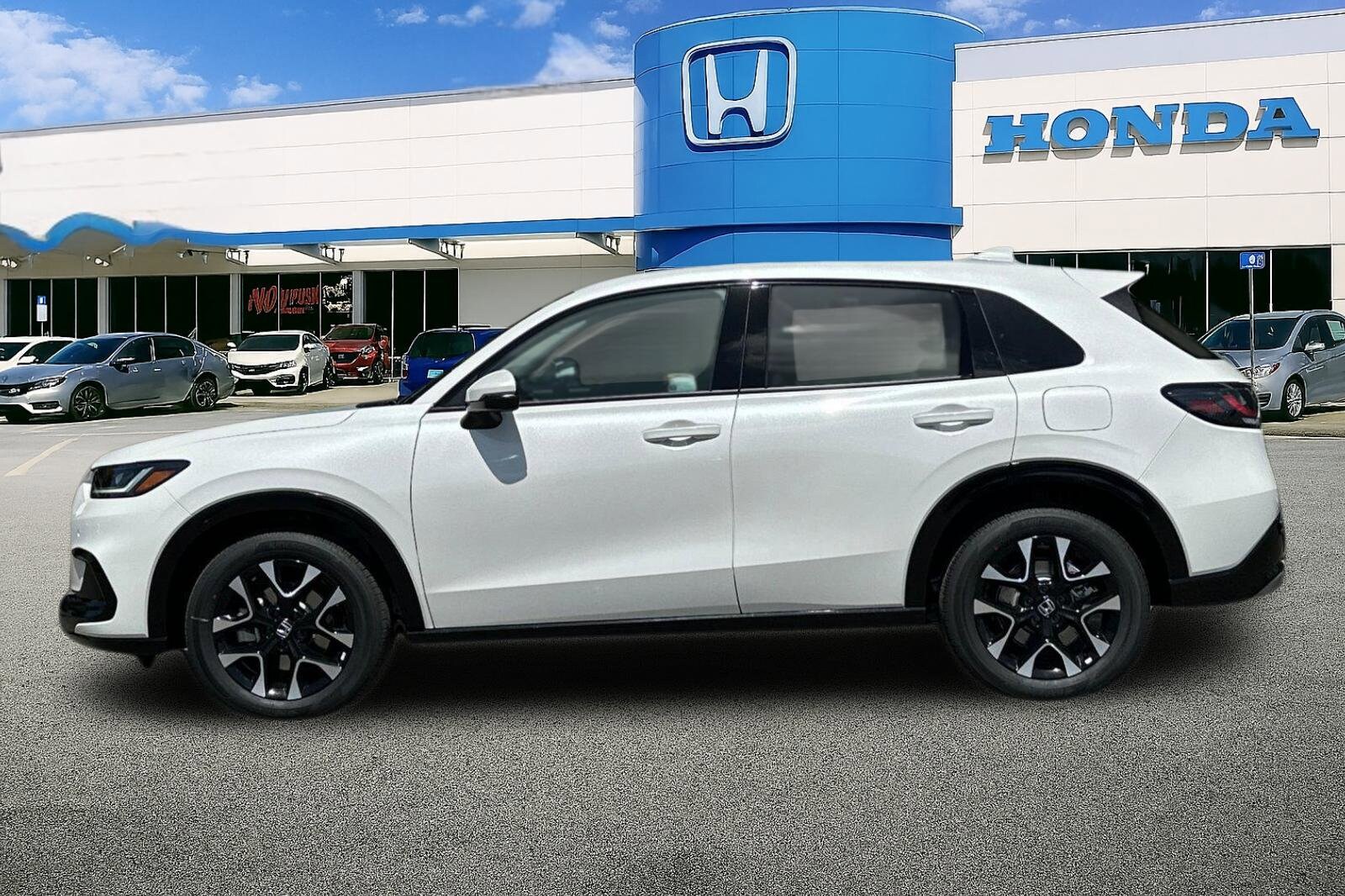 2026 Honda HR-V EX-L photo 3
