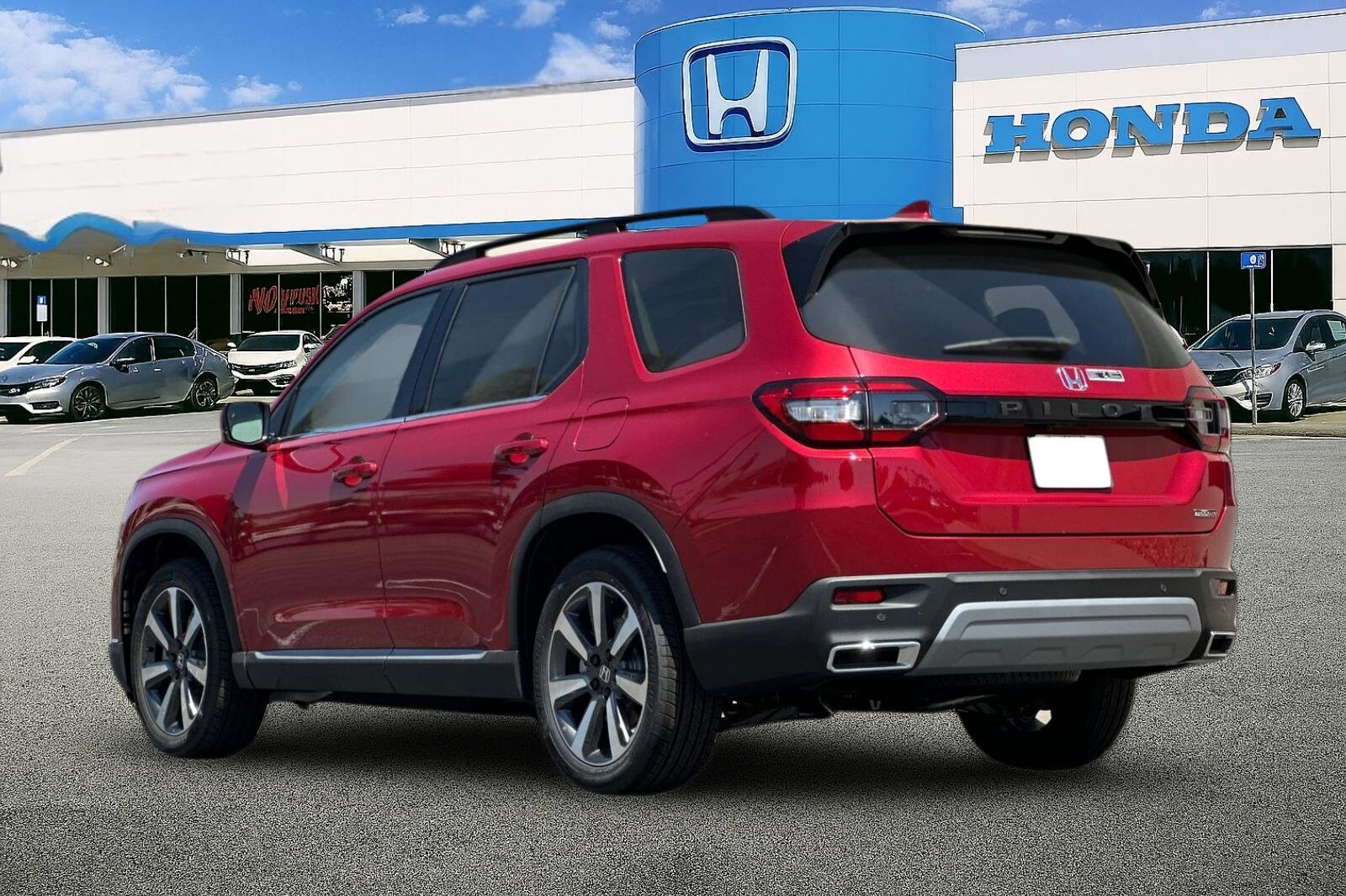 2025 Honda Pilot Touring photo 3