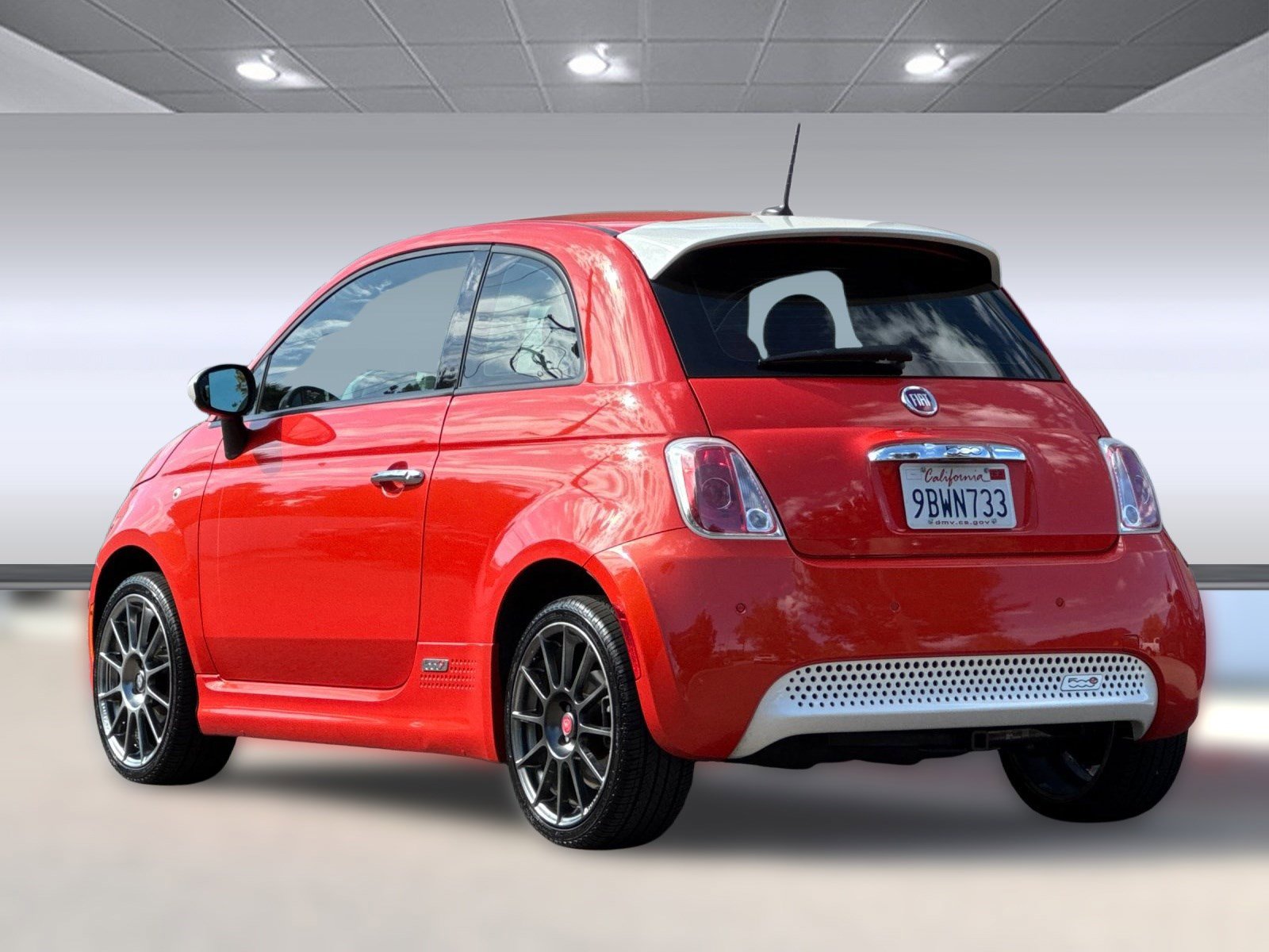 2015 Fiat 500e photo 3