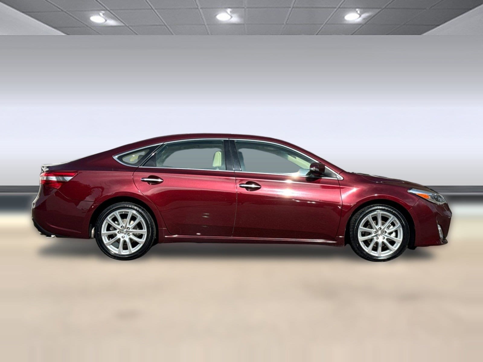 Avalon XLE Sedan