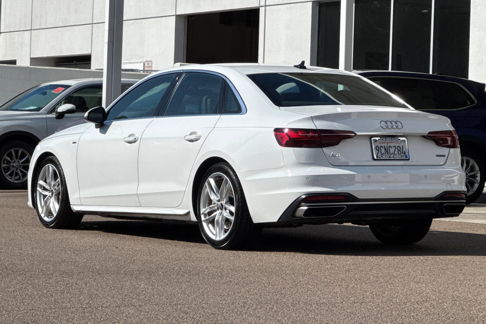 2022 Audi A4 S line Quattro Premium Plus photo 3