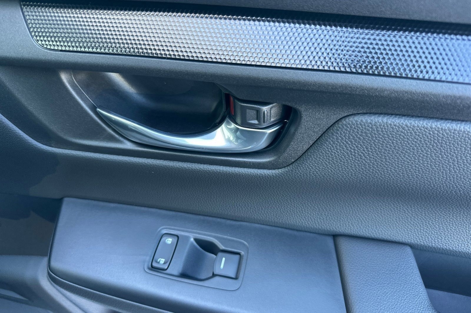 2026 Honda CR-V LX - Photo 26