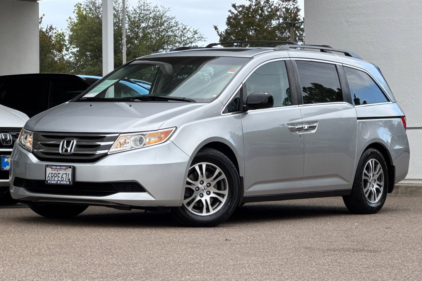 Used 2011 Honda Odyssey EX-L with VIN 5FNRL5H68BB099370 for sale in Poway, CA
