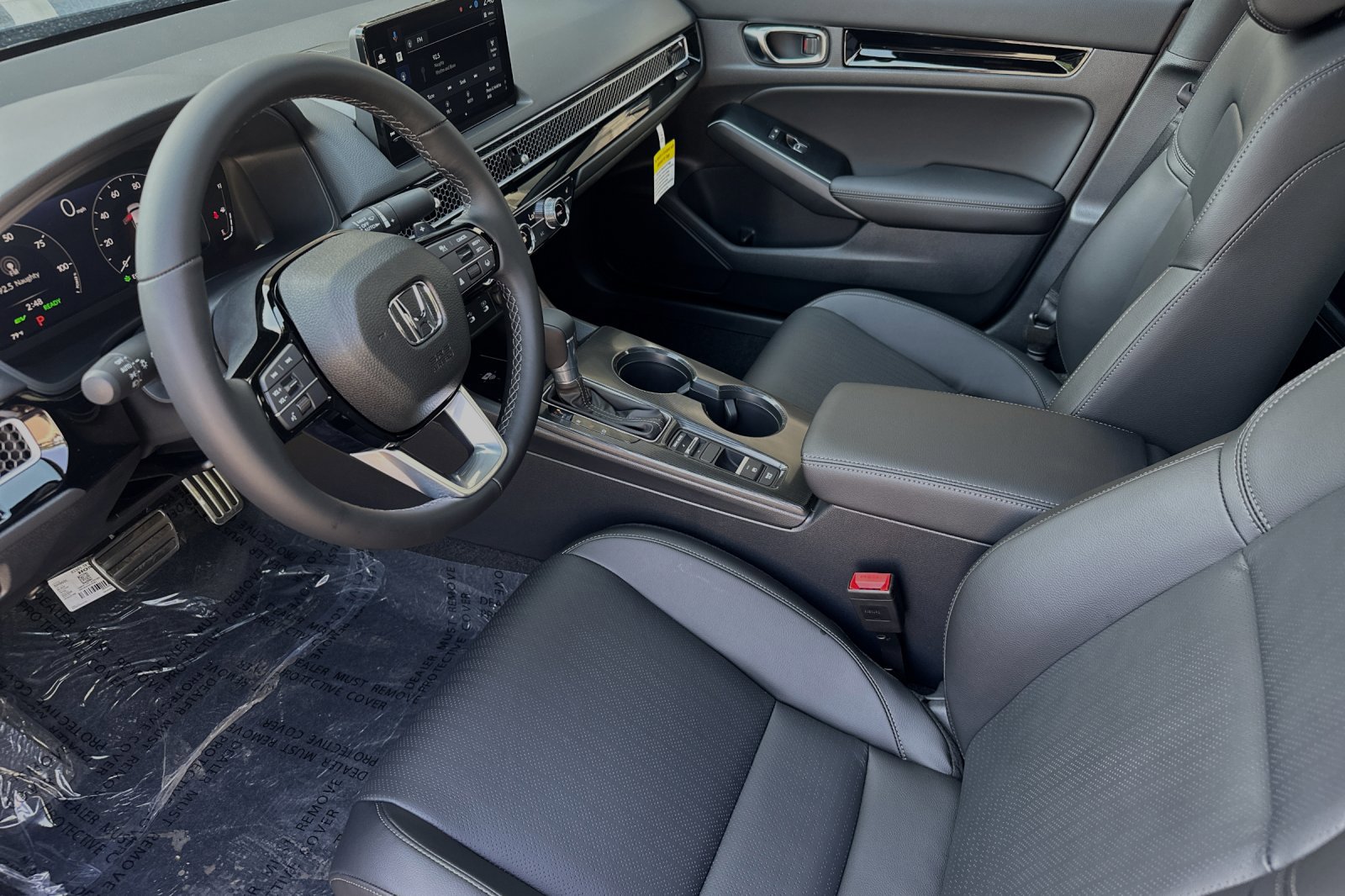2025 Honda Civic Hybrid Sport Touring photo 2