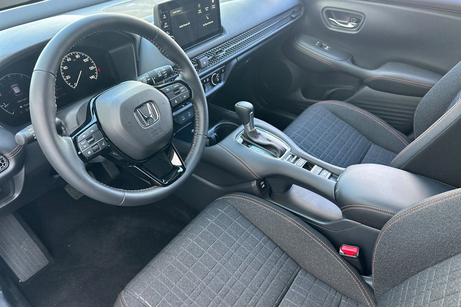 2026 Honda HR-V Sport photo 4