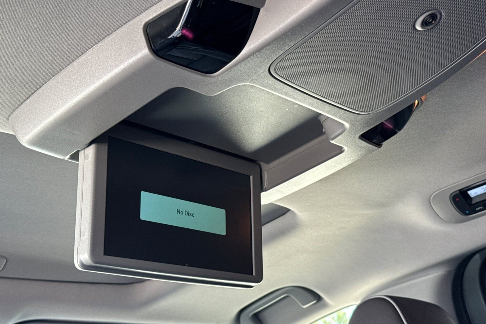 2023 Honda Odyssey Elite - Photo 23