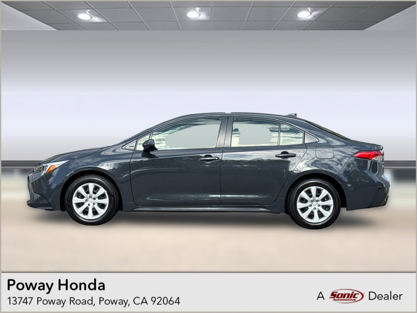 2025 Toyota Corolla LE Hybrid CVT's photo
