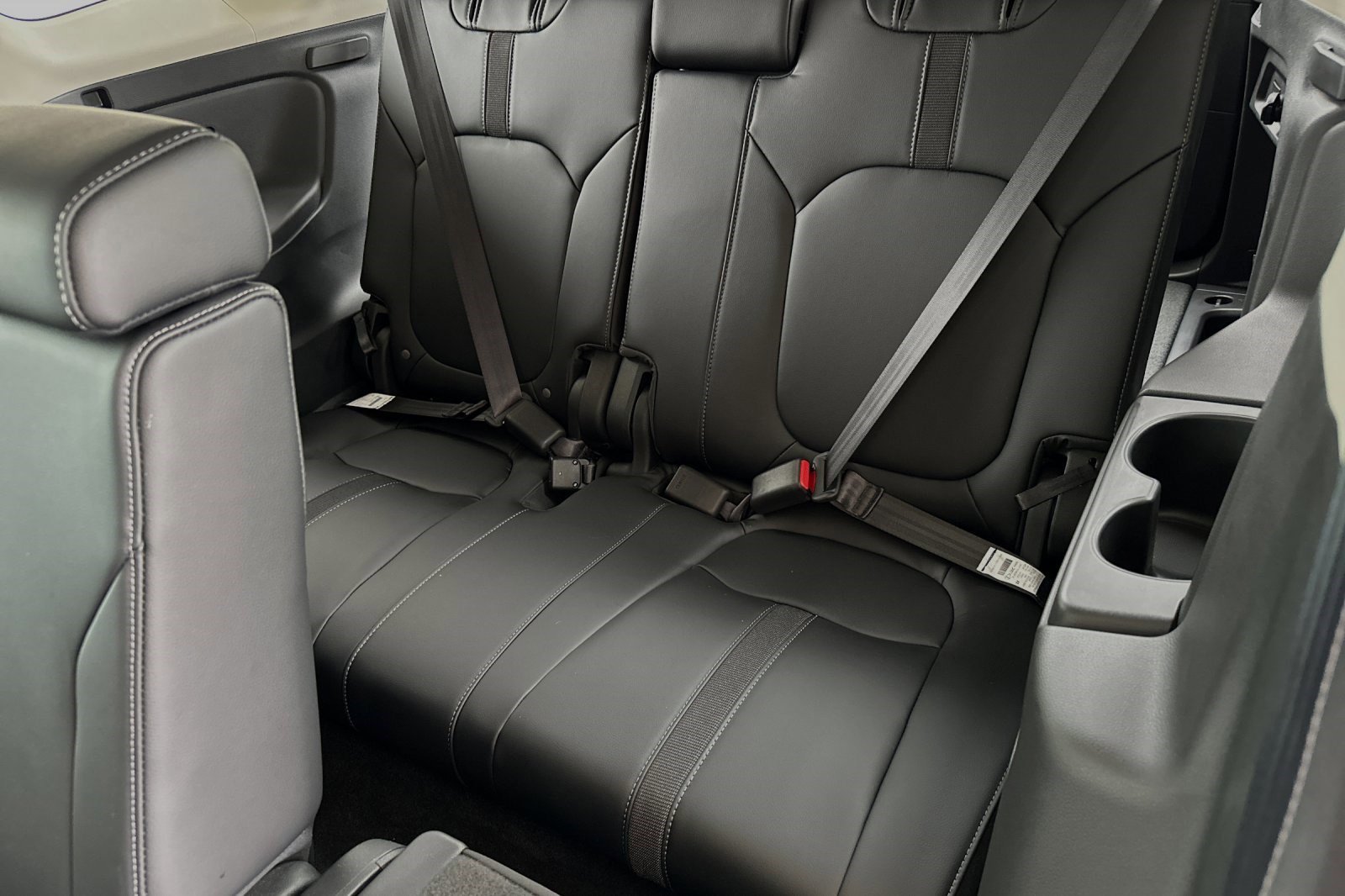 2025 Honda Pilot Touring - Photo 25