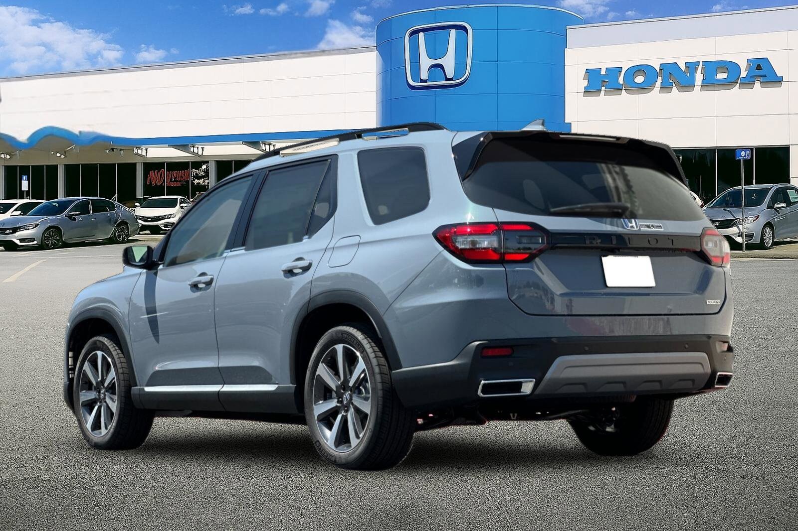 2025 Honda Pilot Touring photo 3