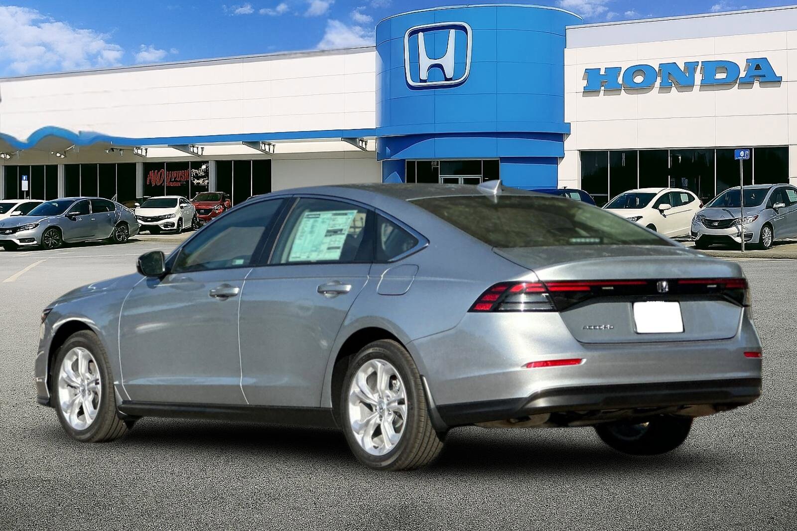 2025 Honda Accord LX photo 3