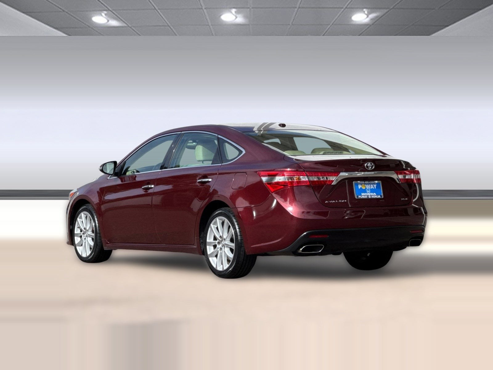 Avalon XLE Sedan