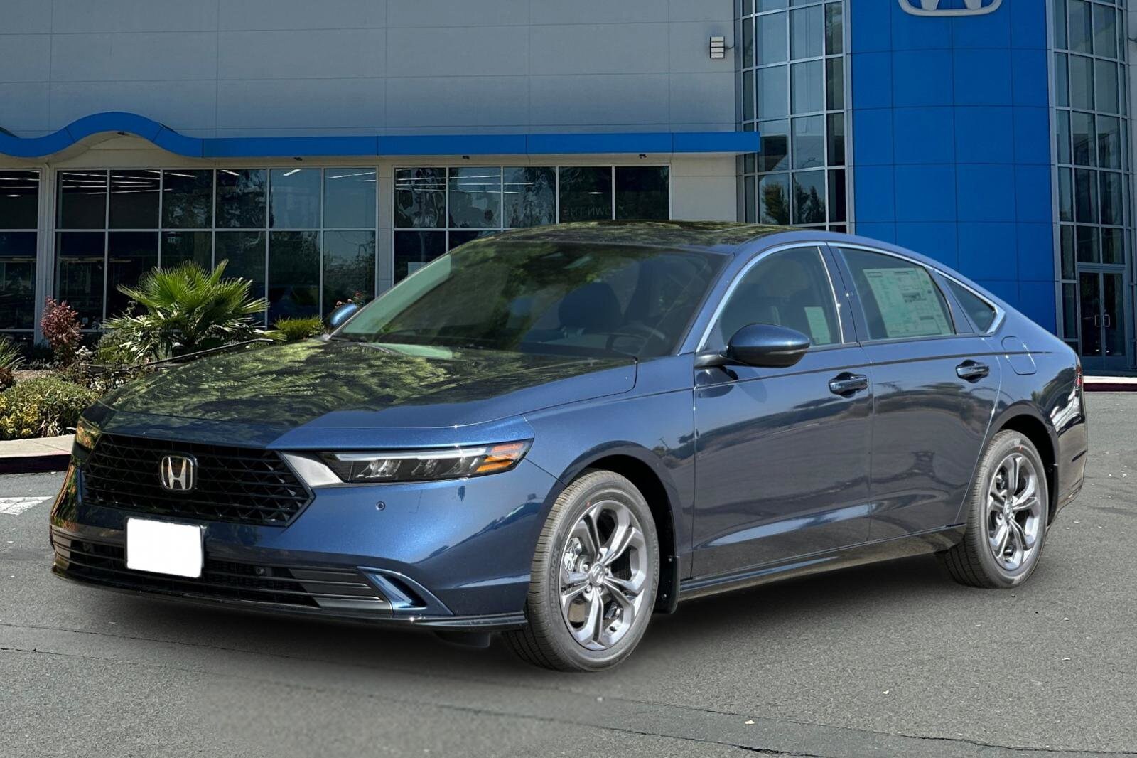 2025 Honda Accord Hybrid EX-L photo 2