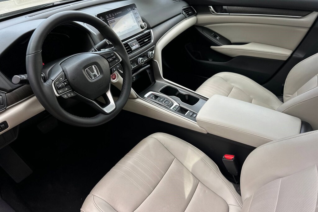 Used 2018 Honda Accord EX-L 2.0T w/Navi Sedan