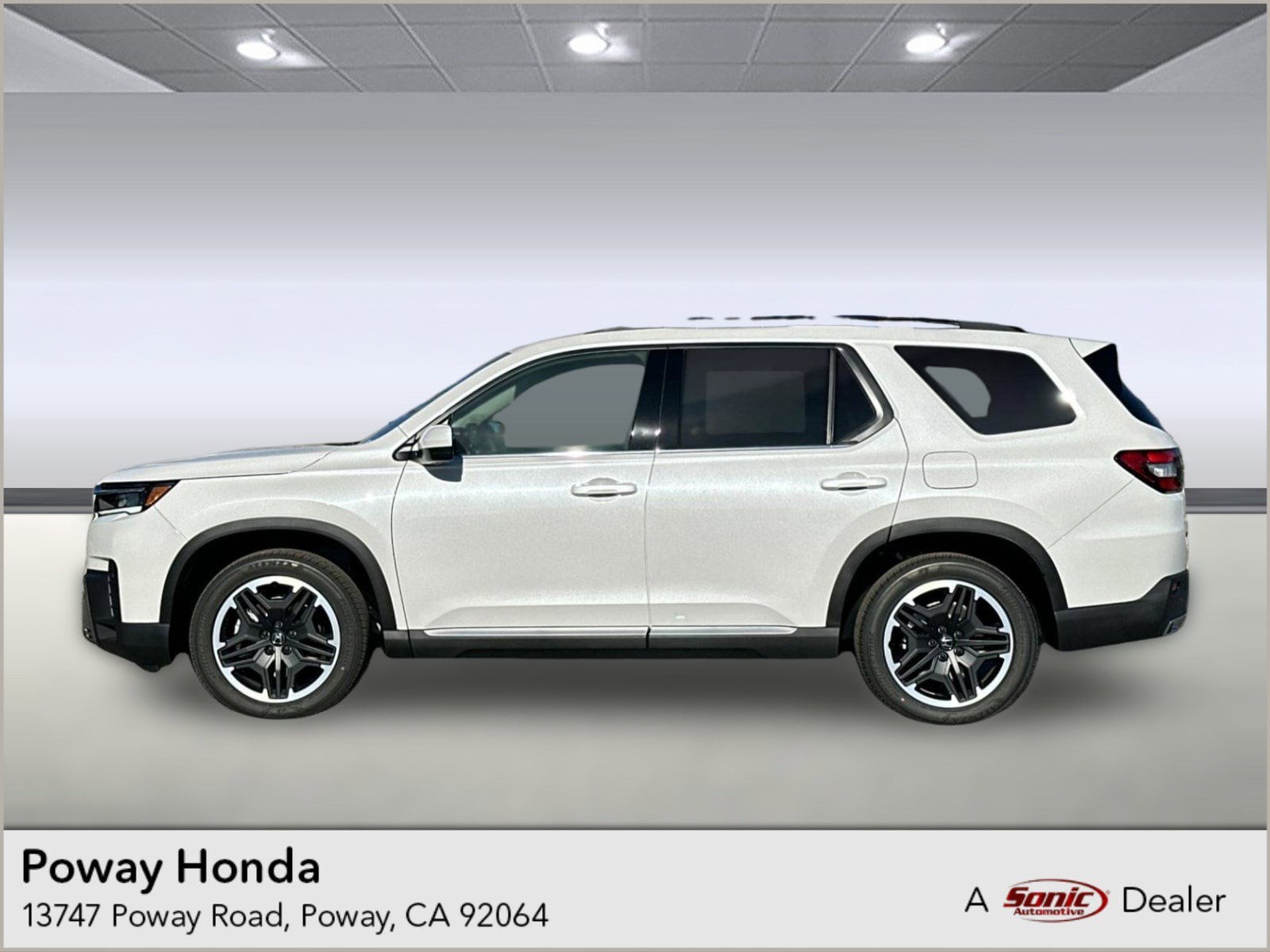 2026 Honda Pilot Touring AWD's photo