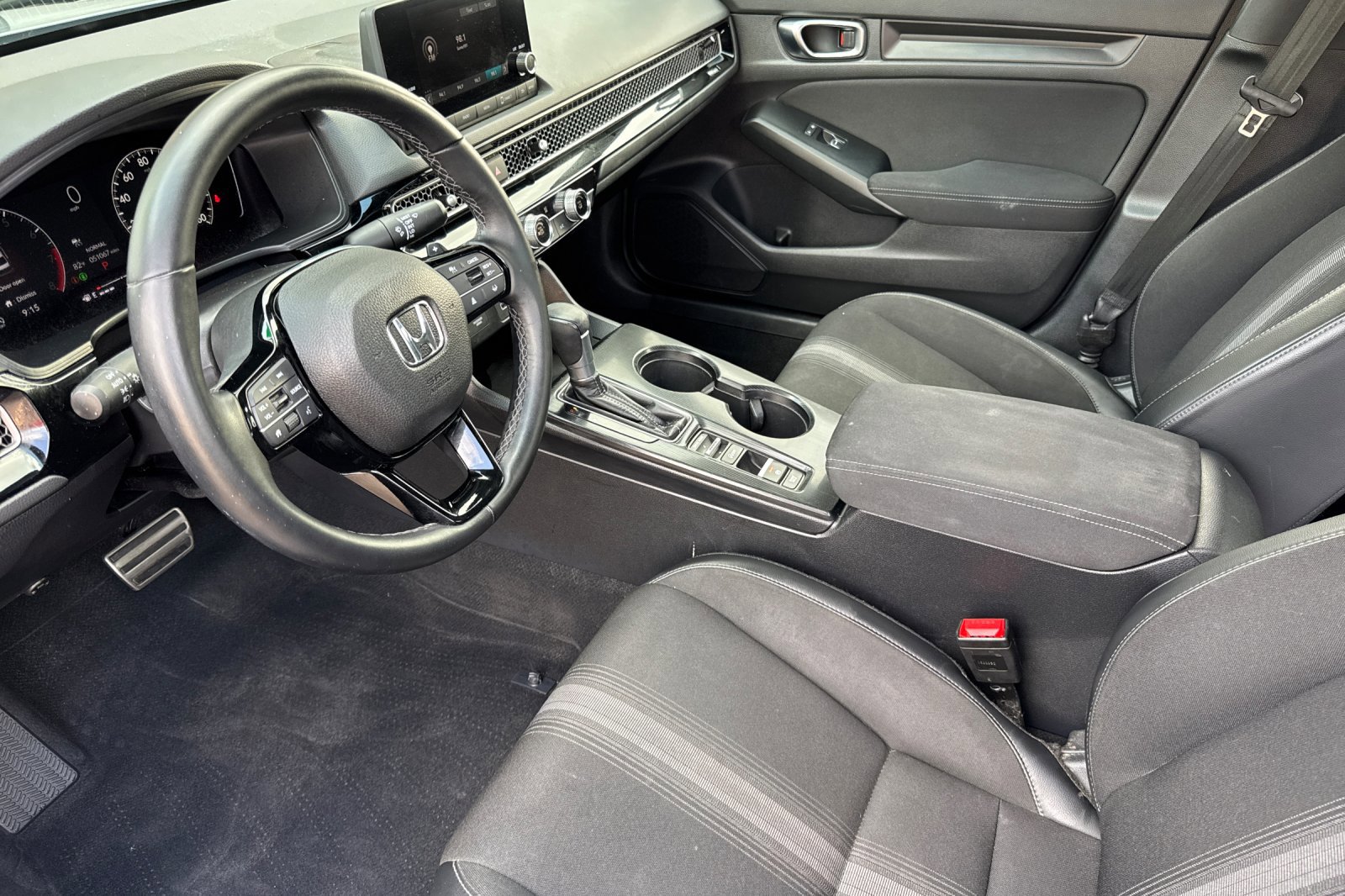 2023 Honda Civic Sport photo 4