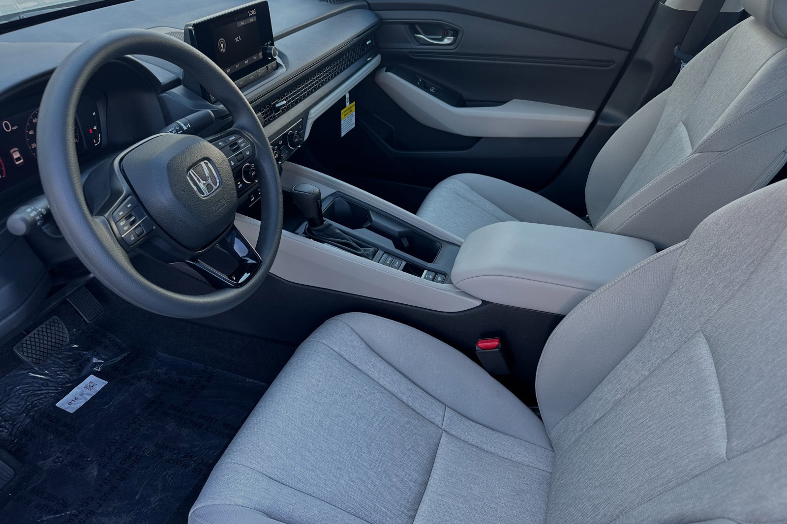 2025 Honda Accord SE photo 2