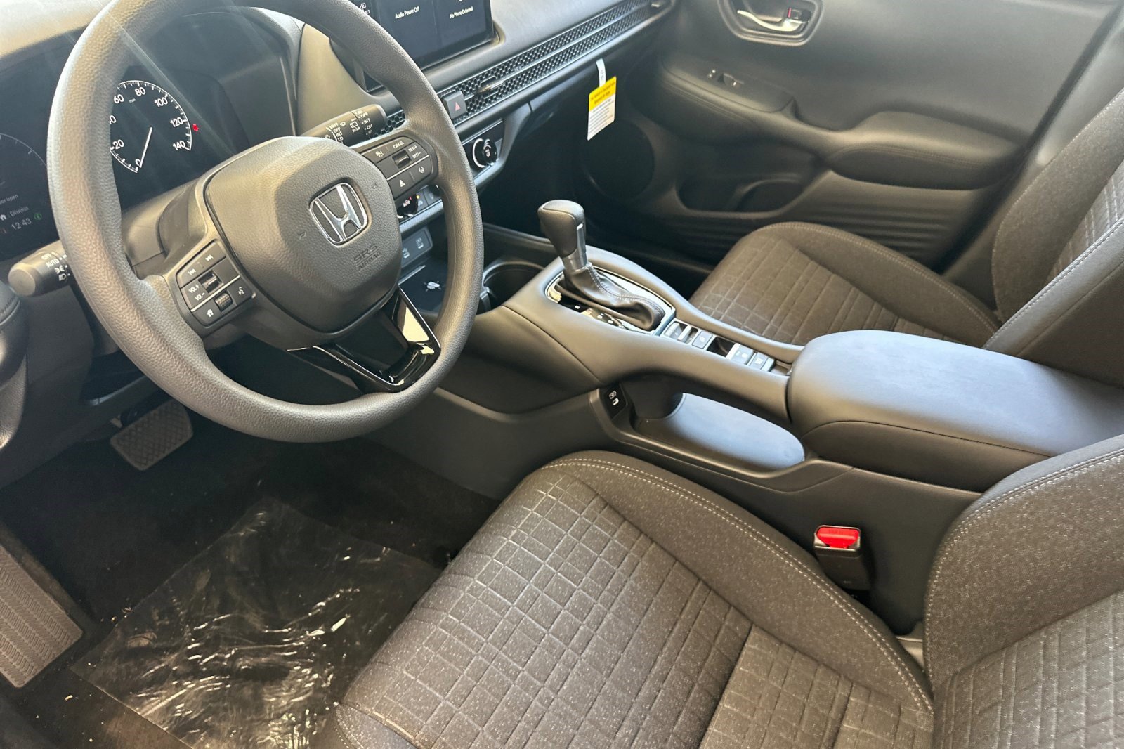 2026 Honda HR-V LX photo 2